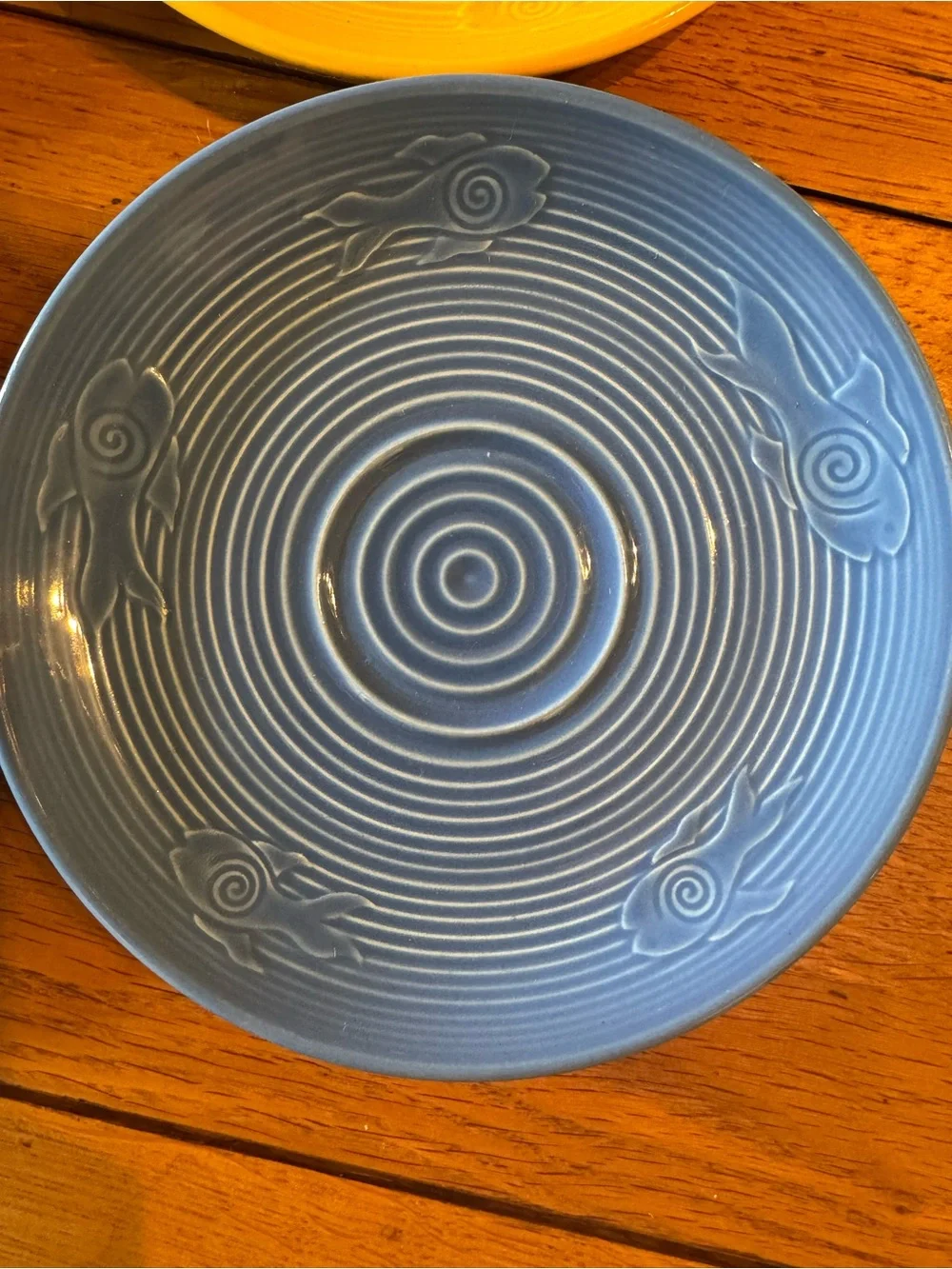 Vintage Buffalo China fish motif plates - set of 6